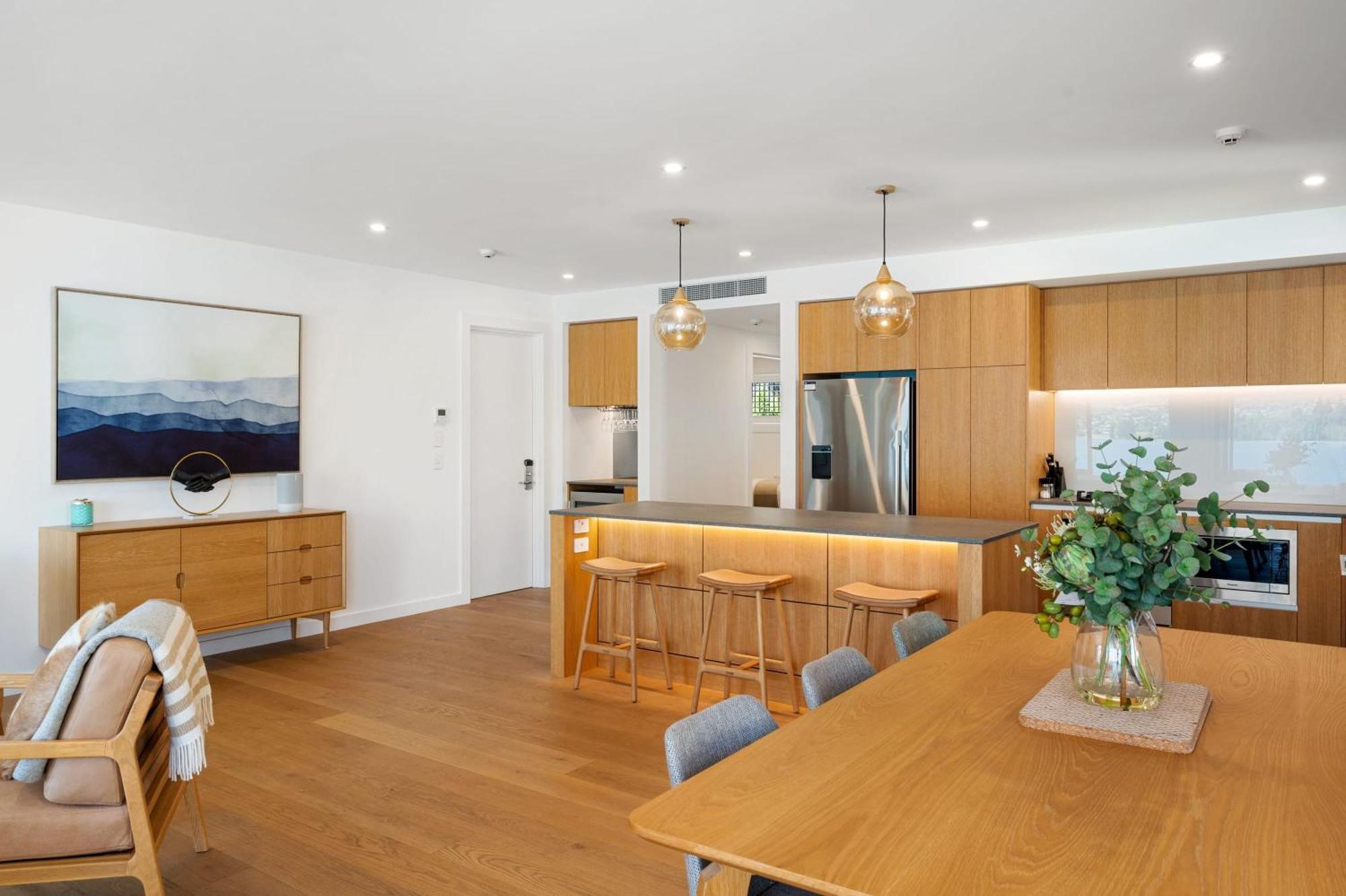 Lakeside Luxury 2 Bedroom Apartment Wanaka Dış mekan fotoğraf