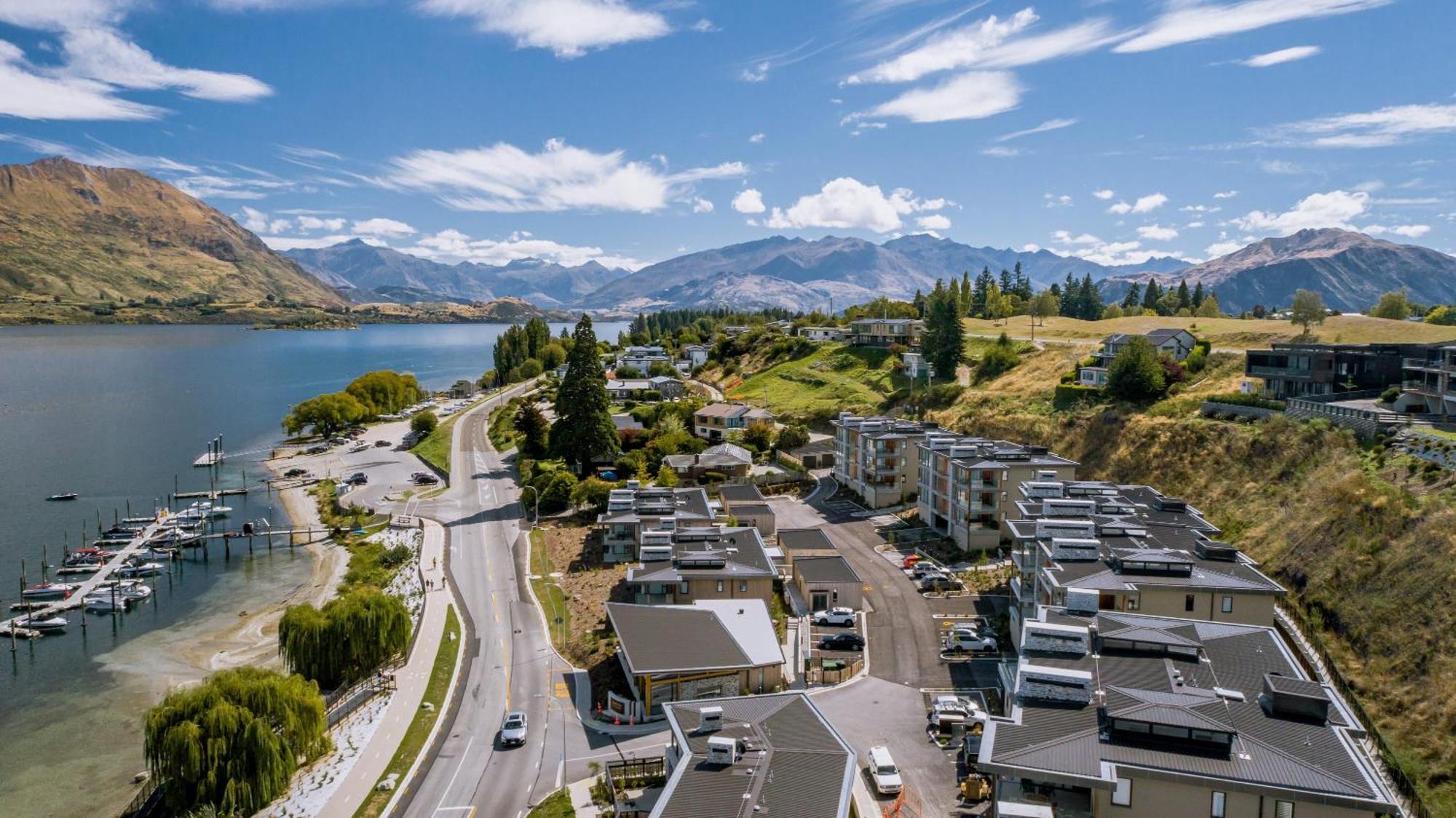 Lakeside Luxury 2 Bedroom Apartment Wanaka Dış mekan fotoğraf